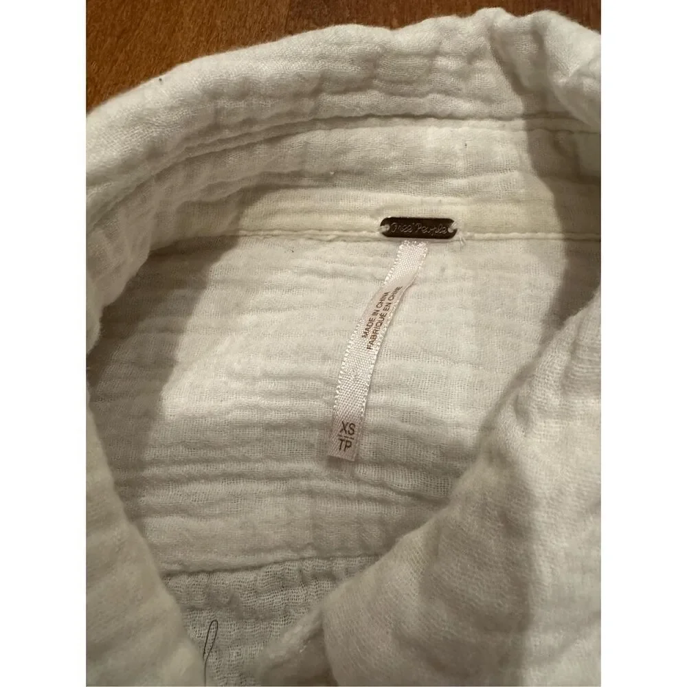 Woman’s free people front tie blouse - Picture 2 of 5